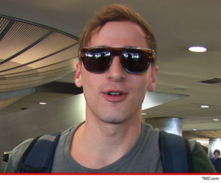 Big Time Rush' Star Kendall Schmidt -- I Moved to :: 1102-kendall-schmidt-tmz-3