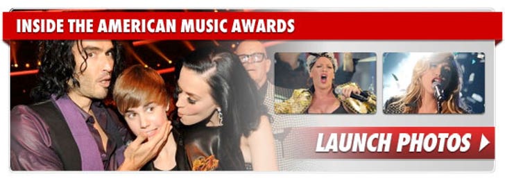 The American Music Awards :: 1122-ama-footer2