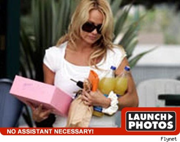 Guess Who This Little Girl Turned Into :: 1229_wheres_the_help_photo_launch_08-1