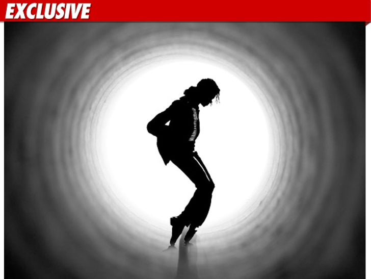 1122_michael_jackson_tunnel_light_EX_TMZ