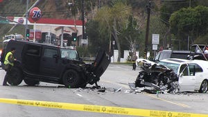 0210_bruce_jenner_accident_scene_SPLASH_2
